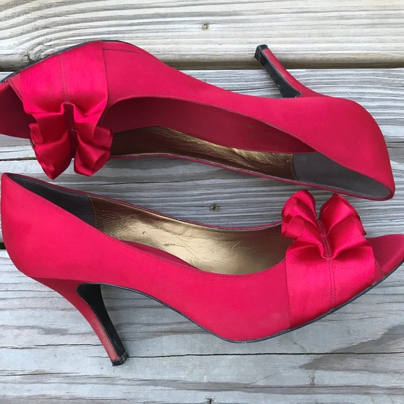 Nina Heels The Touch of Nina Women Red Fencel Pump - Picture 3 of 8